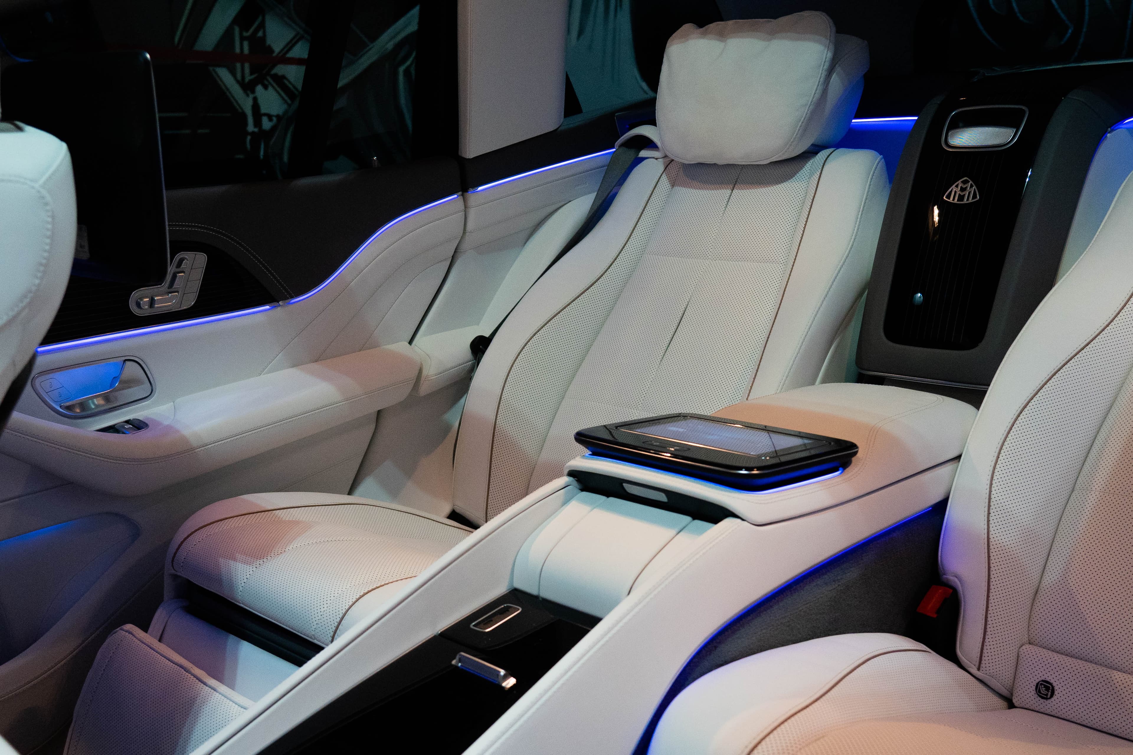 Mercedes-Benz GLS600 Maybach - Image 2