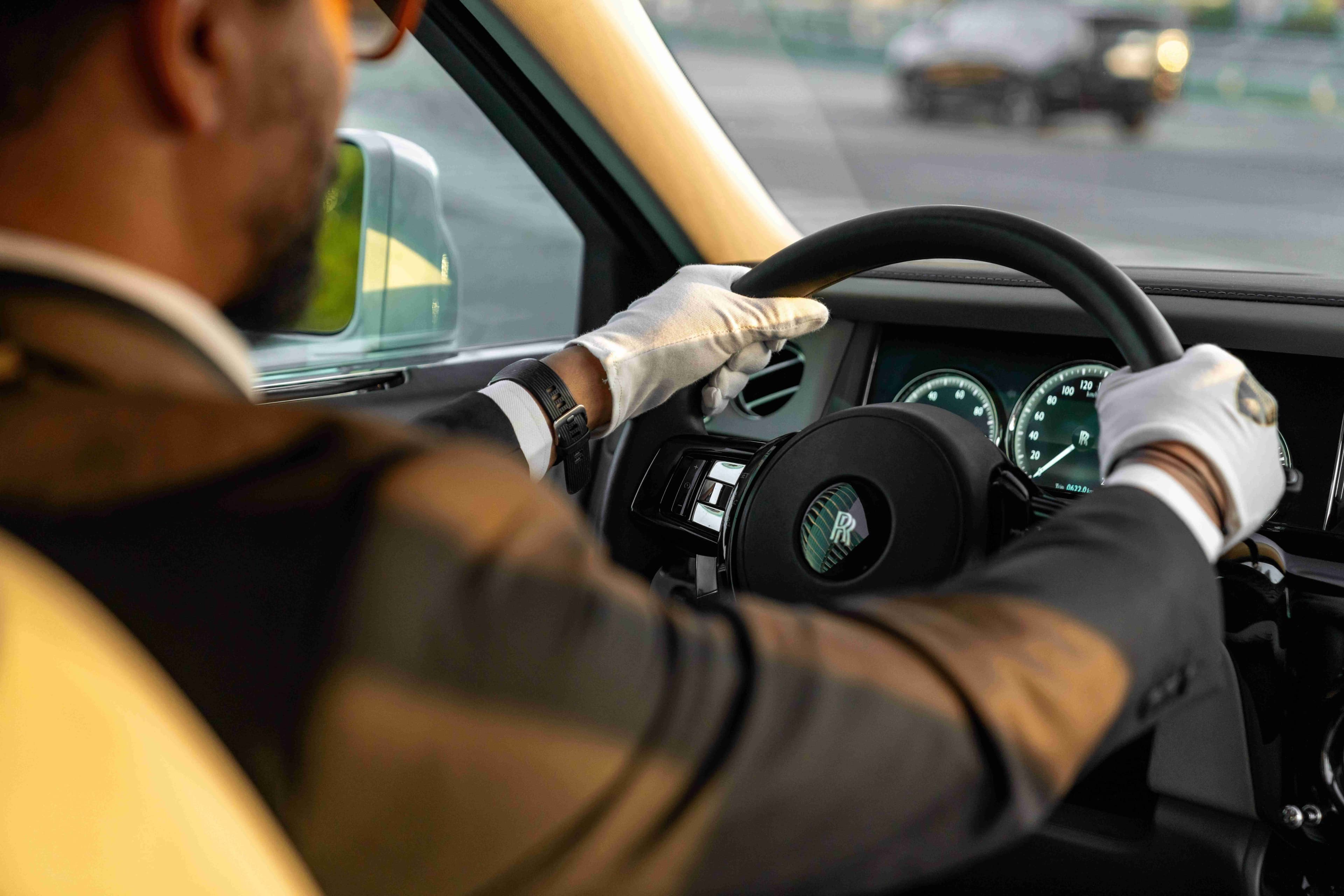 Top 10 Benefits of Luxury Transportation Services